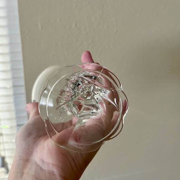 Set of 2 Cristal D’Arques Dolphin Stemmed Glasses - Picture 4 of 7